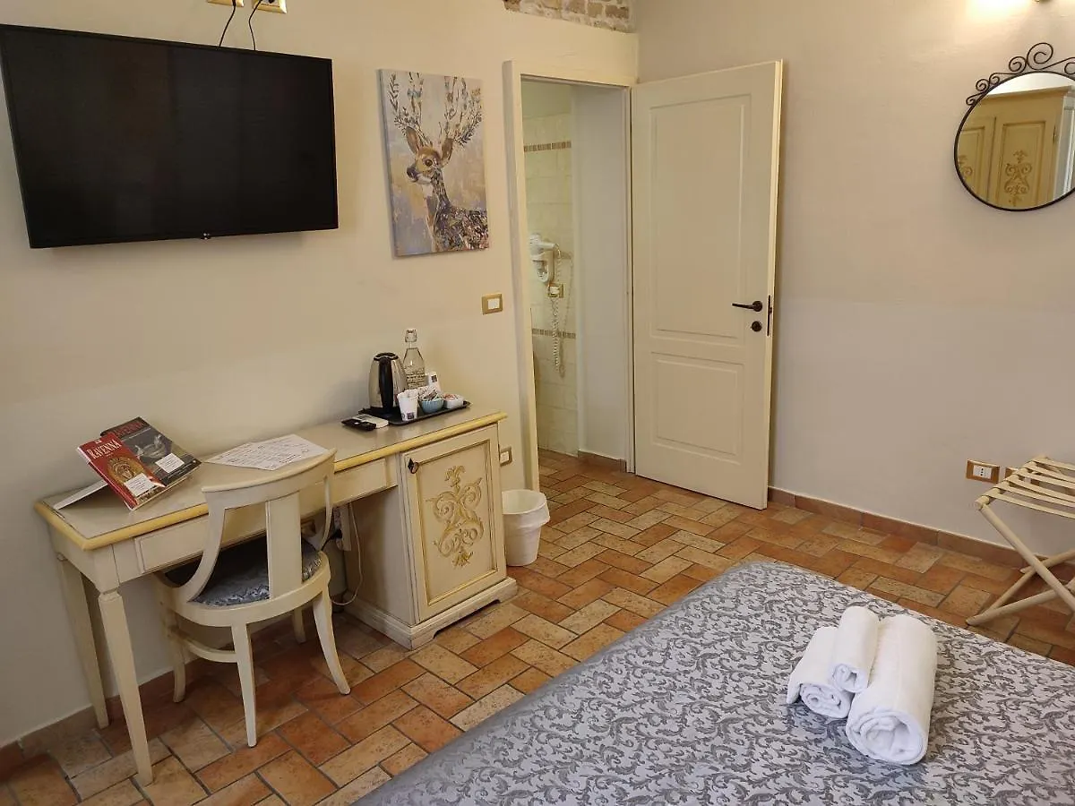 Отель Casa Aurora Равенна 3*,